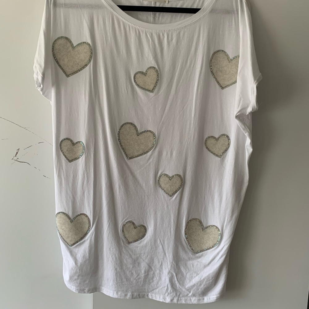 White top. Crystal hearts. MC Lorene OS